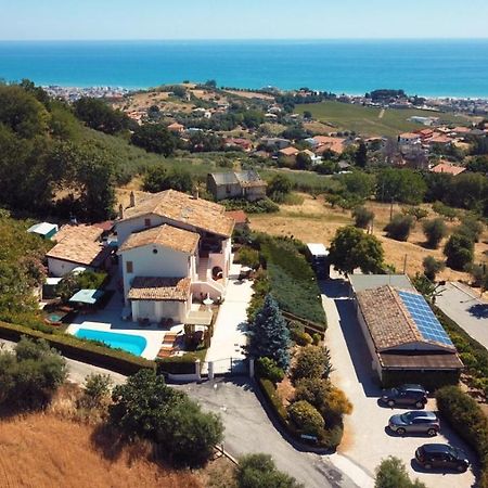 B&B Villa Floriana Торторето Экстерьер фото