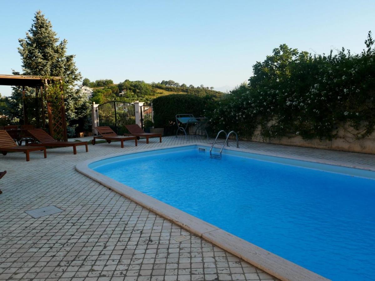 B&B Villa Floriana Торторето Экстерьер фото