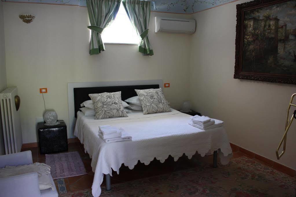 B&B Villa Floriana Торторето Экстерьер фото